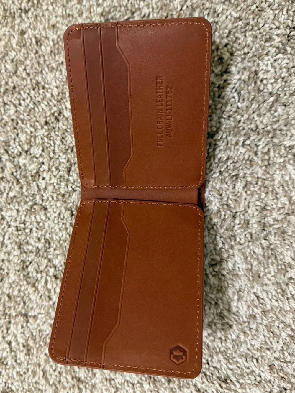 Ridge bifold leather
